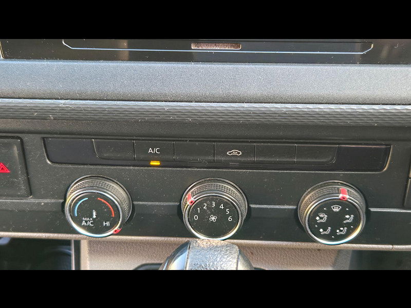 Volkswagen Transporter 2.0 TDI T30 Highline DSG FWD LWB Euro 6 (s/s) 5dr 5dr Automatic 2025