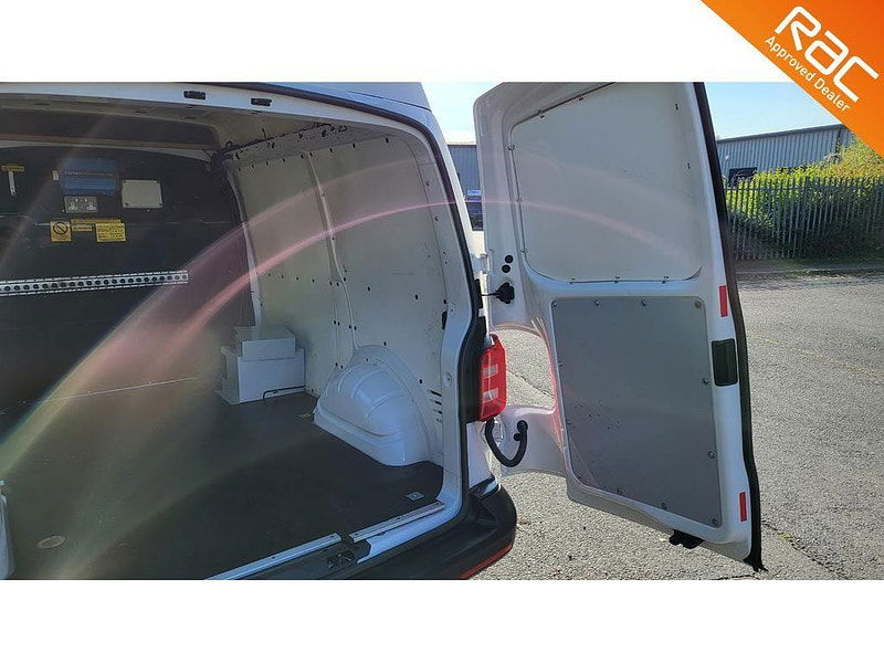Volkswagen Transporter 2.0 TDI T32 BlueMotion Tech Startline Panel Van 5dr Diesel DSG FWD SWB Euro 6 (s/s) (150 ps) 5dr Automatic 2025