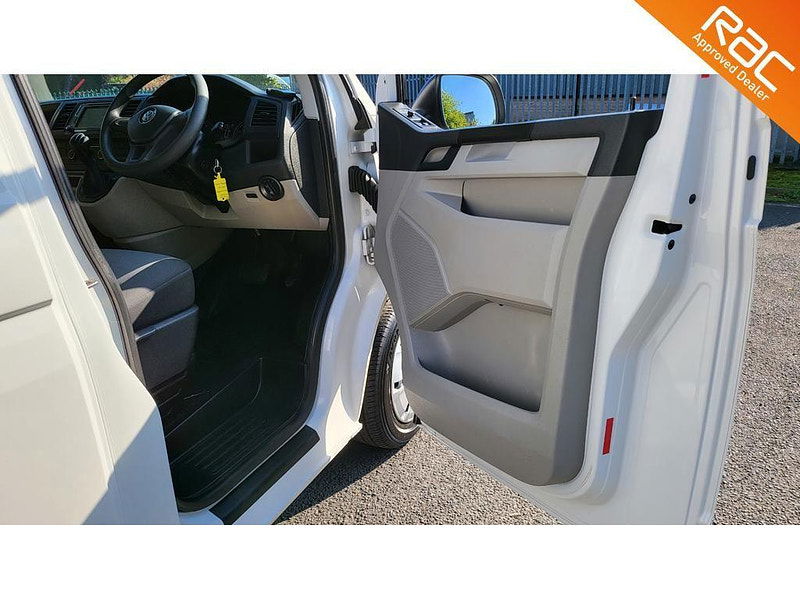 Volkswagen Transporter 2.0 TDI T32 BlueMotion Tech Startline Panel Van 5dr Diesel DSG FWD SWB Euro 6 (s/s) (150 ps) 5dr Automatic 2025