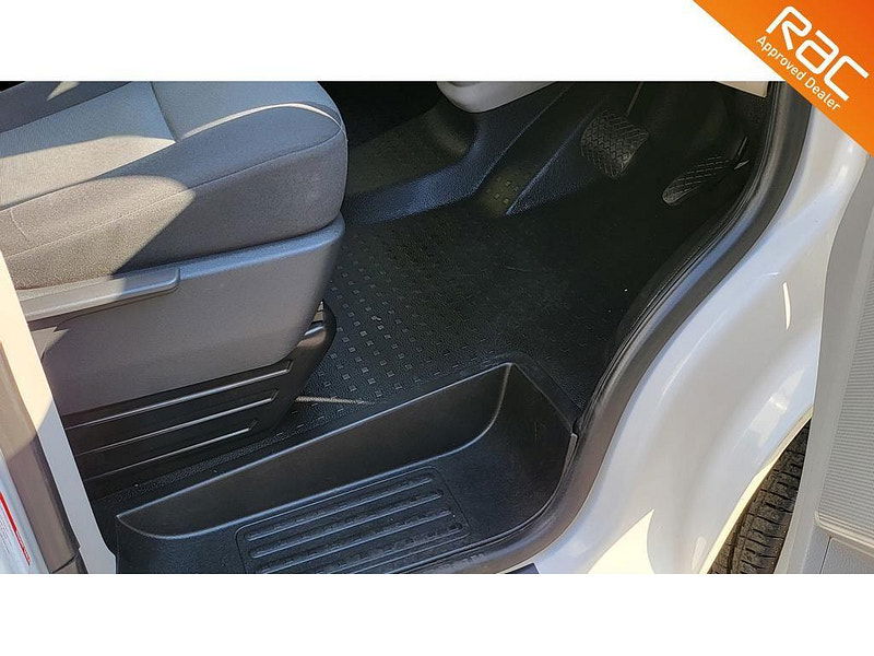 Volkswagen Transporter 2.0 TDI T32 BlueMotion Tech Startline Panel Van 5dr Diesel DSG FWD SWB Euro 6 (s/s) (150 ps) 5dr Automatic 2025