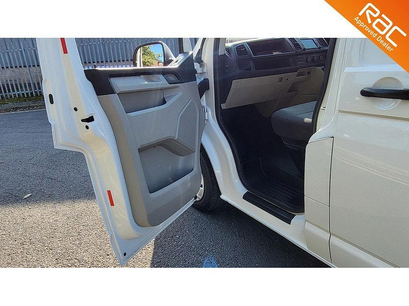 Volkswagen Transporter 2.0 TDI T32 BlueMotion Tech Startline Panel Van 5dr Diesel DSG FWD SWB Euro 6 (s/s) (150 ps) 5dr Automatic 2025