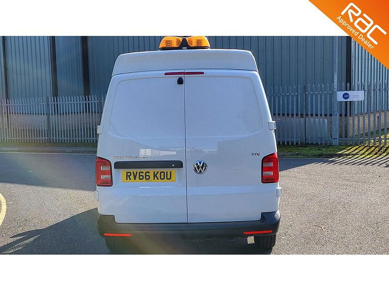 Volkswagen Transporter 2.0 TDI T32 BlueMotion Tech Startline Panel Van 5dr Diesel DSG FWD SWB Euro 6 (s/s) (150 ps) 5dr Automatic 2024