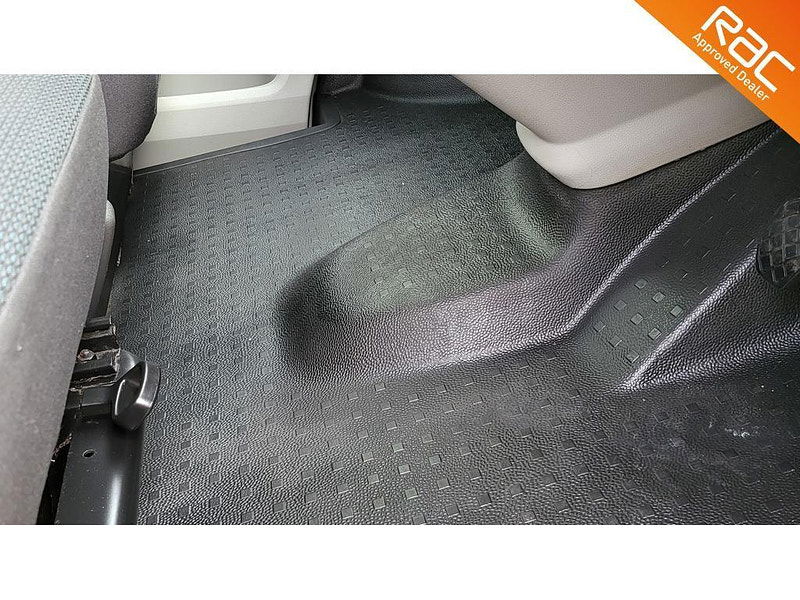 Volkswagen Transporter 2.0 TDI T32 BlueMotion Tech Startline Panel Van 5dr Diesel DSG FWD SWB Euro 6 (s/s) (150 ps) 5dr Automatic 2025