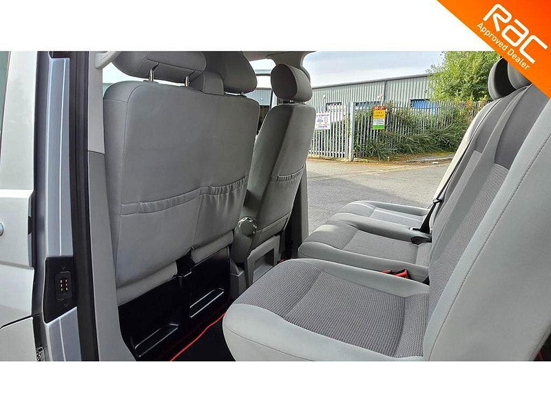 Volkswagen Transporter Shuttle 2.0 TD T30 SE DSG L3 H1 4dr 4dr Automatic 2025