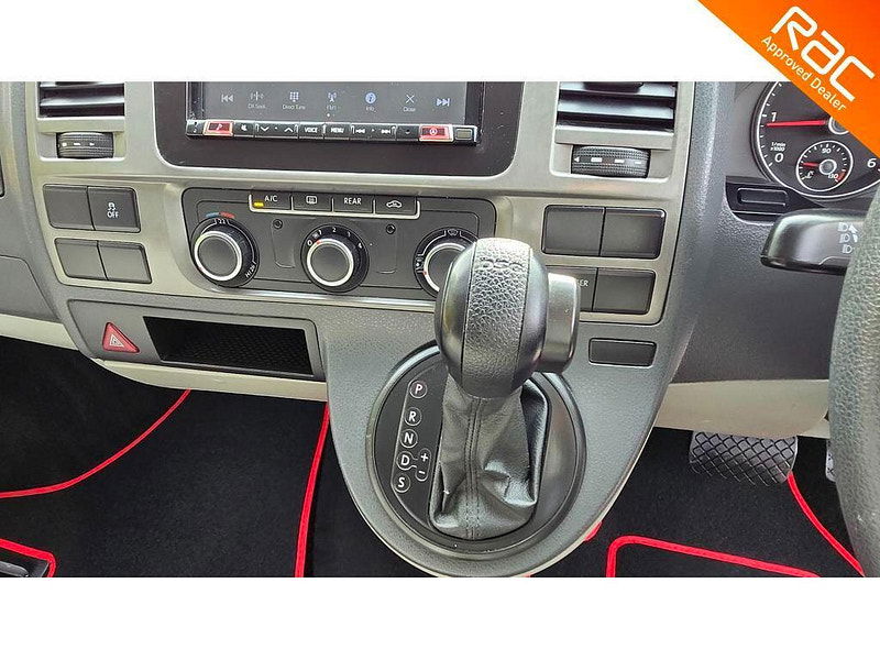 Volkswagen Transporter Shuttle 2.0 TD T30 SE DSG L3 H1 4dr 4dr Automatic 2025