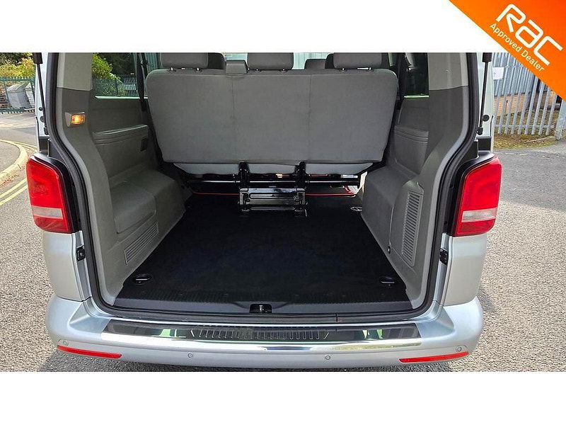 Volkswagen Transporter Shuttle 2.0 TD T30 SE DSG L3 H1 4dr 4dr Automatic 2025