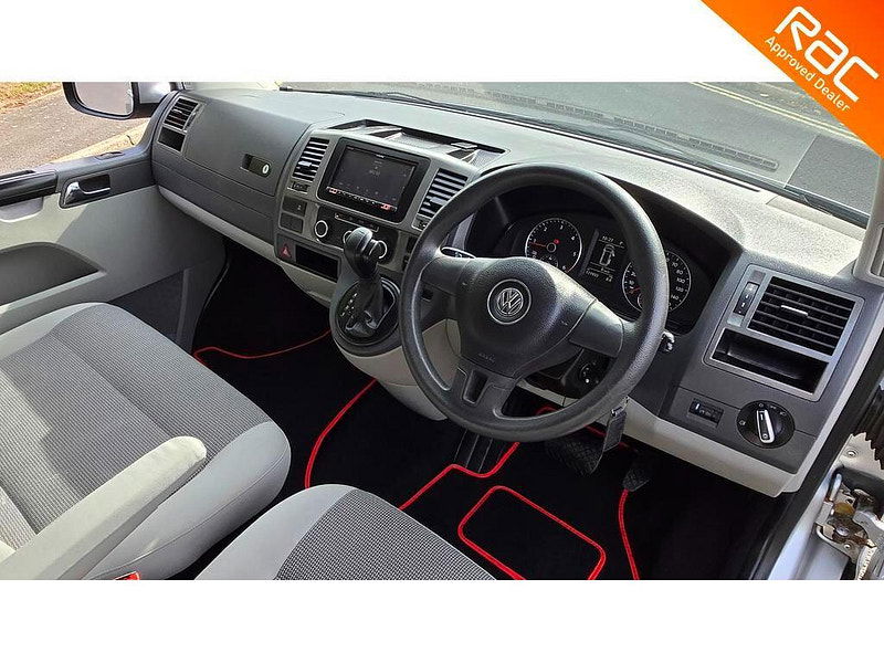 Volkswagen Transporter Shuttle 2.0 TD T30 SE DSG L3 H1 4dr 4dr Automatic 2025