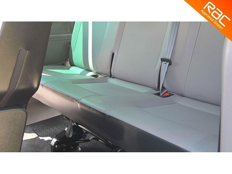 Volkswagen Transporter Shuttle 2.0 TDI SE LWB Euro 6 (s/s) 5dr 5dr Manual 2025