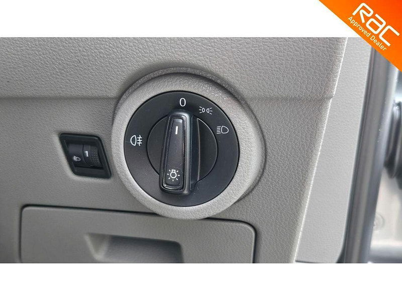 Volkswagen Transporter Shuttle 2.0 TDI SE LWB Euro 6 (s/s) 5dr 5dr Manual 2025