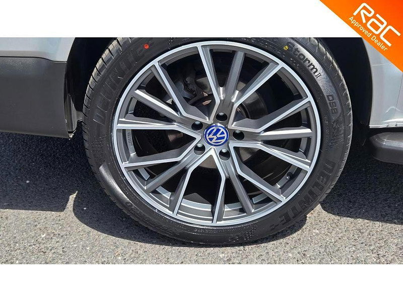 Volkswagen Transporter Shuttle 2.0 TDI SE LWB Euro 6 (s/s) 5dr 5dr Manual 2025