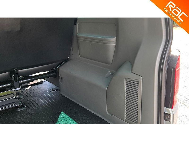 Volkswagen Transporter Shuttle 2.0 TDI SE LWB Euro 6 (s/s) 5dr 5dr Manual 2025