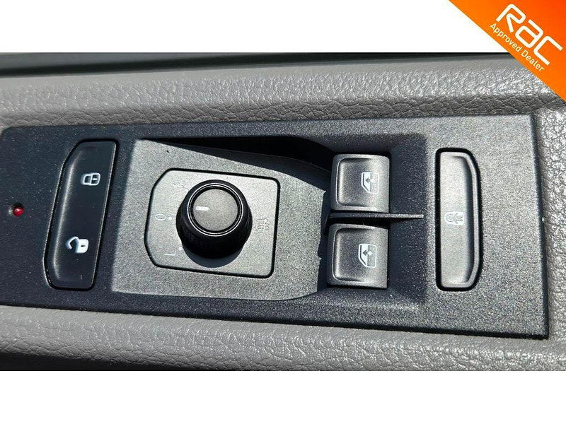 Volkswagen Transporter Shuttle 2.0 TDI SE LWB Euro 6 (s/s) 5dr 5dr Manual 2025