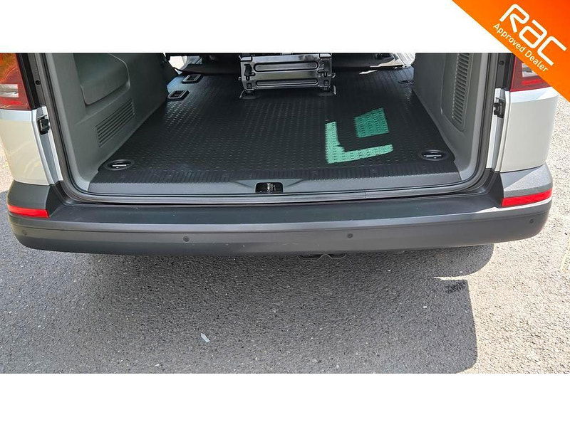 Volkswagen Transporter Shuttle 2.0 TDI SE LWB Euro 6 (s/s) 5dr 5dr Manual 2025