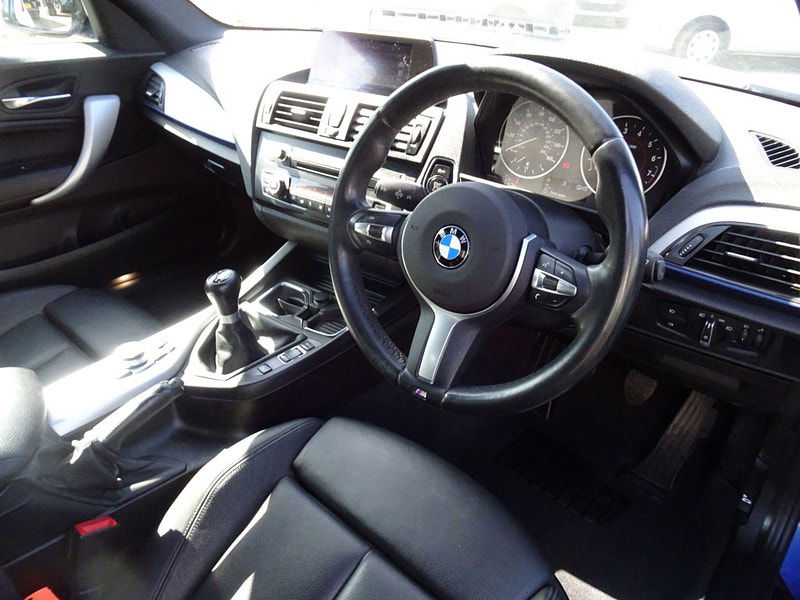 BMW 2 Series 2.0 220i M Sport Euro 6 (s/s) 2dr 2dr Manual 2025