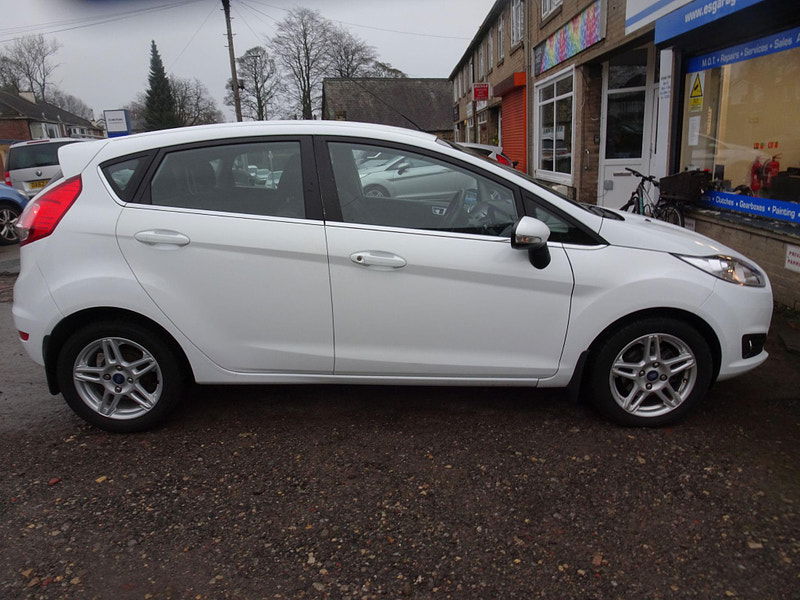 Ford Fiesta 1.6 Zetec Powershift Euro 5 5dr 5dr Automatic 2024