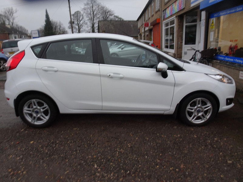 Ford Fiesta 1.6 Zetec Powershift Euro 5 5dr 5dr Automatic 2024