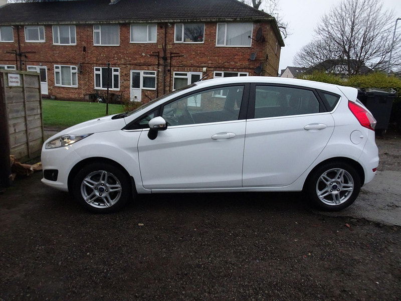 Ford Fiesta 1.6 Zetec Powershift Euro 5 5dr 5dr Automatic 2024