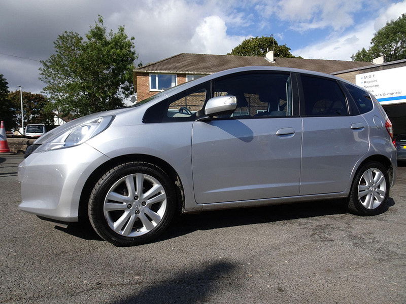 Honda Jazz 1.4 i-VTEC ES Plus Euro 5 5dr 5dr Manual 2025