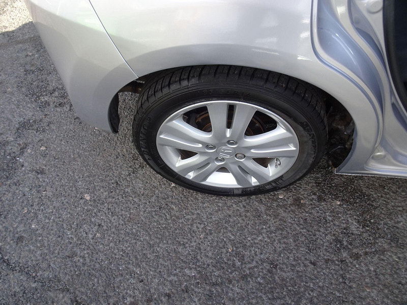 Honda Jazz 1.4 i-VTEC ES Plus Euro 5 5dr 5dr Manual 2025