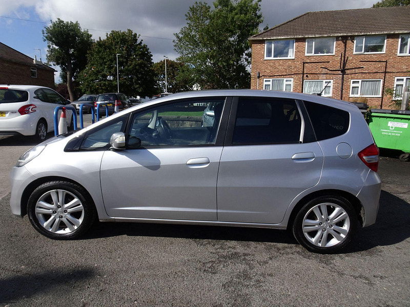 Honda Jazz 1.4 i-VTEC ES Plus Euro 5 5dr 5dr Manual 2025