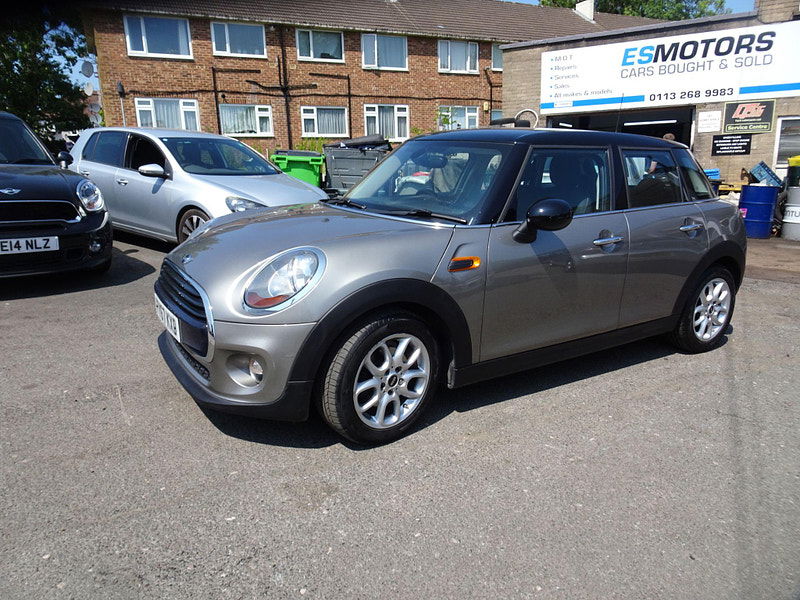 MINI Hatch 1.5 Cooper Auto Euro 6 (s/s) 5dr 5dr Automatic 2025