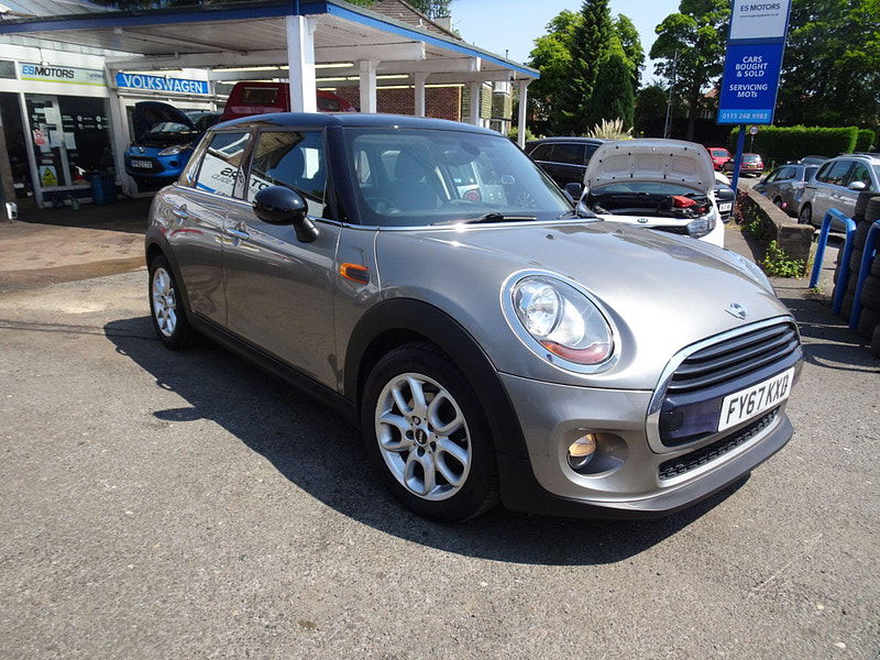 MINI Hatch 1.5 Cooper Auto Euro 6 (s/s) 5dr 5dr Automatic 2025