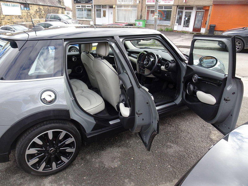 MINI Hatch 2.0 Cooper S Auto Euro 6 (s/s) 5dr 5dr Automatic 2026