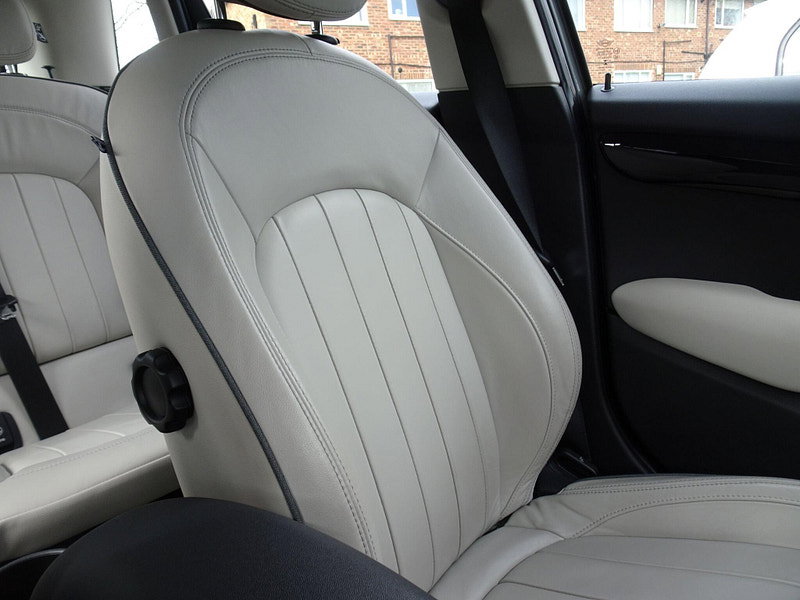 MINI Hatch 2.0 Cooper S Auto Euro 6 (s/s) 5dr 5dr Automatic 2026