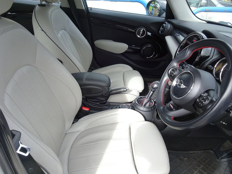 MINI Hatch 2.0 Cooper S Auto Euro 6 (s/s) 5dr 5dr Automatic 2026