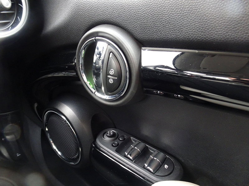 MINI Hatch 2.0 Cooper S Auto Euro 6 (s/s) 5dr 5dr Automatic 2026