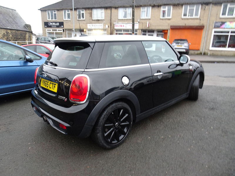 MINI Hatch 2.0 Cooper S Euro 6 (s/s) 3dr 3dr Manual 2025