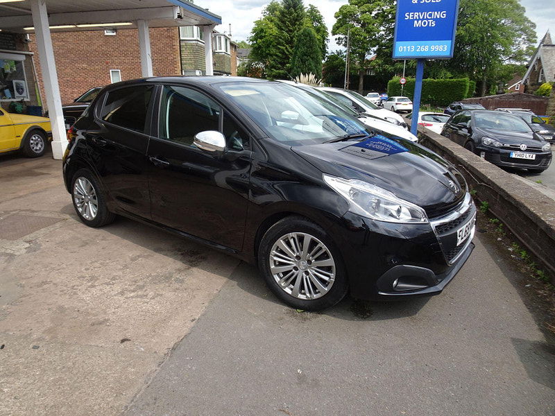Peugeot 208 1.2 PureTech Signature Euro 6 (s/s) 5dr 5dr Manual 2025