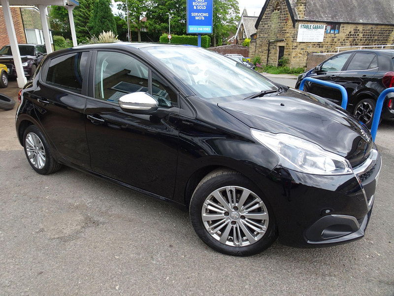 Peugeot 208 1.2 PureTech Signature Euro 6 (s/s) 5dr 5dr Manual 2025
