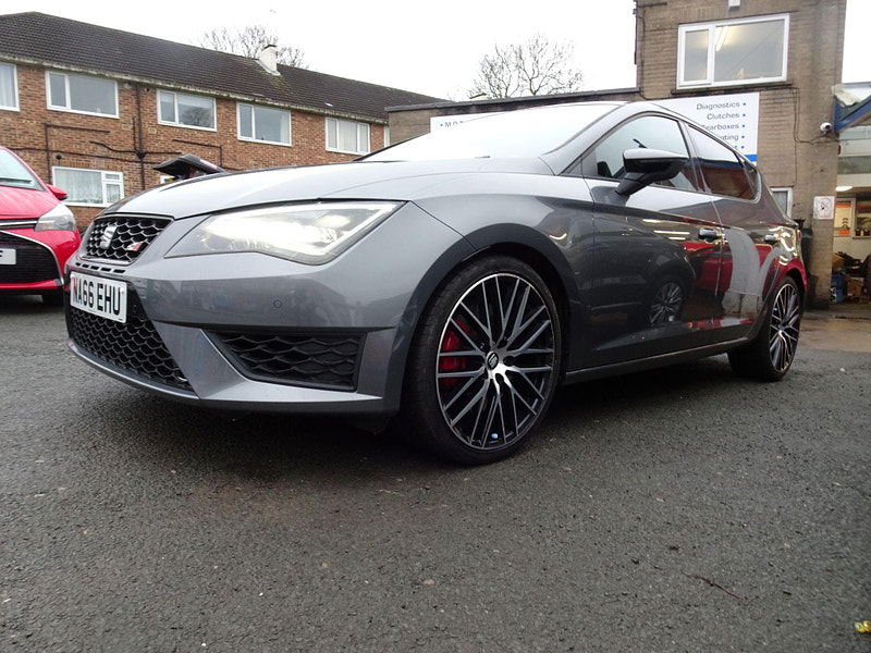 Seat Leon 2.0 TSI Cupra 290 Black Euro 6 (s/s) 5dr 5dr Manual 2025