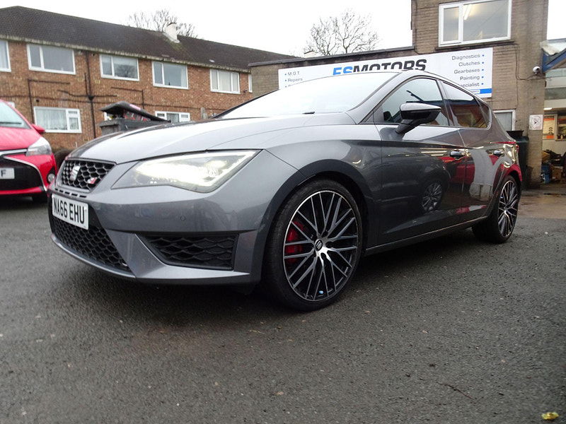 Seat Leon 2.0 TSI Cupra 290 Black Euro 6 (s/s) 5dr 5dr Manual 2025