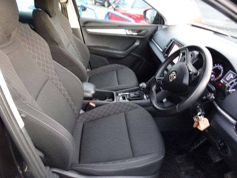 Skoda Karoq 1.6 TDI SE Technology DSG Euro 6 (s/s) 5dr 5dr Automatic 2025