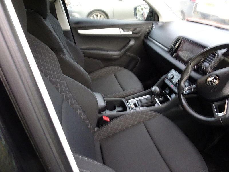 Skoda Karoq 1.6 TDI SE Technology DSG Euro 6 (s/s) 5dr 5dr Automatic 2025