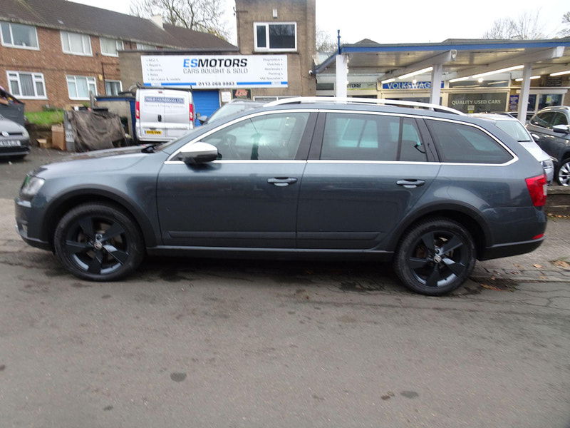 Skoda Octavia 2.0 TDI Scout DSG 4WD Euro 6 (s/s) 5dr 5dr Automatic 2024