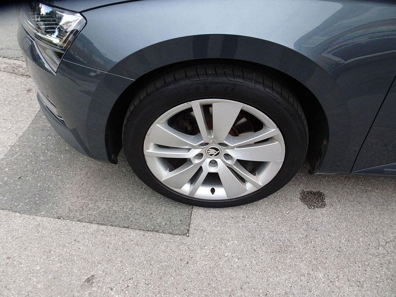 Skoda Superb 1.5 TSI ACT SE L Euro 6 (s/s) 5dr 5dr Manual 2025