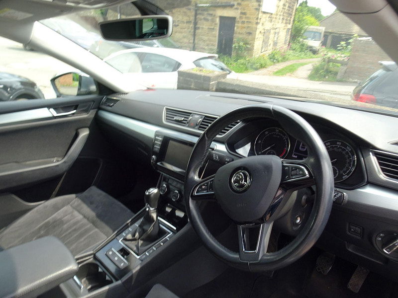 Skoda Superb 2.0 TDI SE Business Euro 6 (s/s) 5dr 5dr Manual 2025