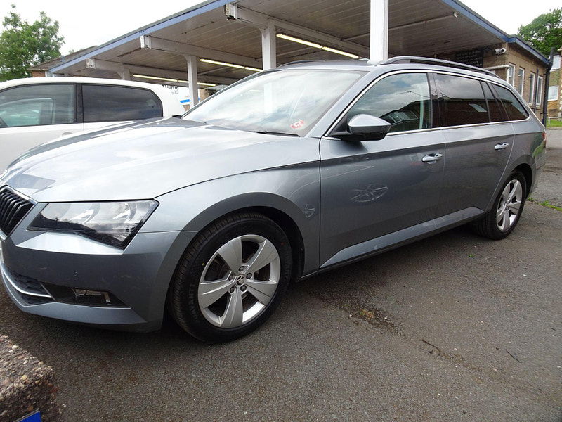 Skoda Superb 2.0 TDI SE Business Euro 6 (s/s) 5dr 5dr Manual 2025