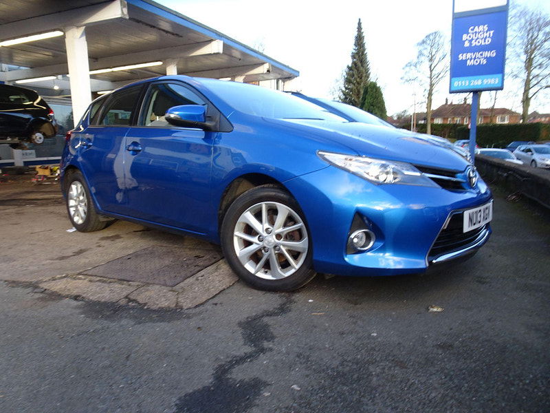 Toyota Auris 1.6 V-Matic Icon Euro 5 5dr 5dr Manual 2025