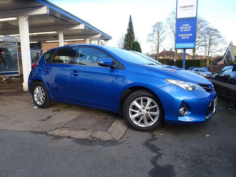 Toyota Auris 1.6 V-Matic Icon Euro 5 5dr 5dr Manual 2025