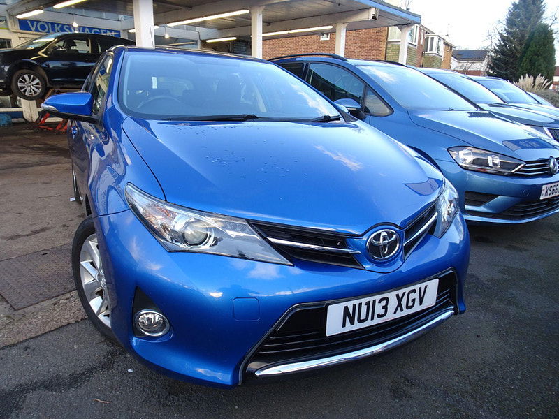 Toyota Auris 1.6 V-Matic Icon Euro 5 5dr 5dr Manual 2025