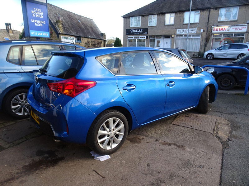 Toyota Auris 1.6 V-Matic Icon Euro 5 5dr 5dr Manual 2025