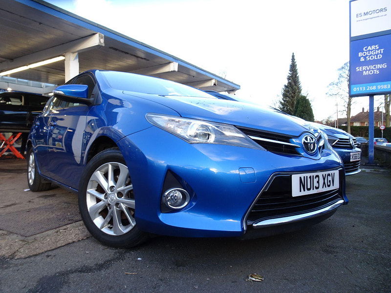 Toyota Auris 1.6 V-Matic Icon Euro 5 5dr 5dr Manual 2025