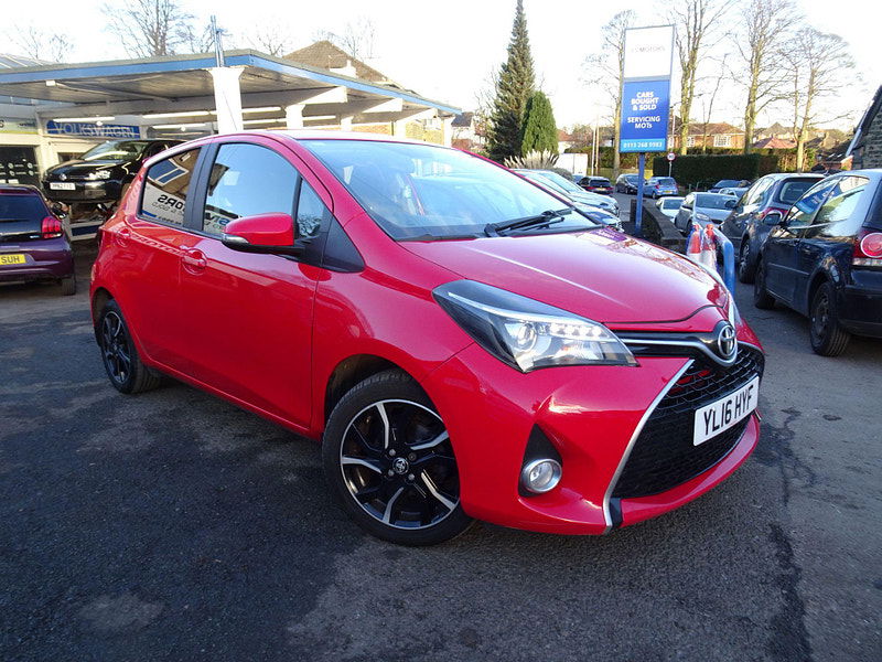 Toyota Yaris 1.33 Dual VVT-i Design Euro 6 5dr 5dr Manual 2025