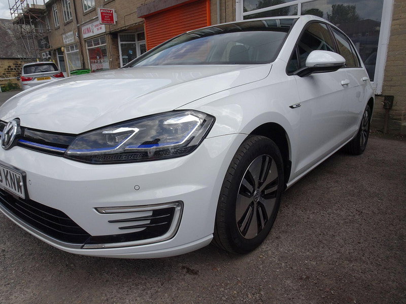 Volkswagen e-Golf 35.8kWh e-Golf Auto 5dr 5dr Automatic 2026