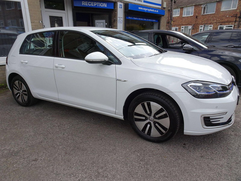 Volkswagen e-Golf 35.8kWh e-Golf Auto 5dr 5dr Automatic 2026