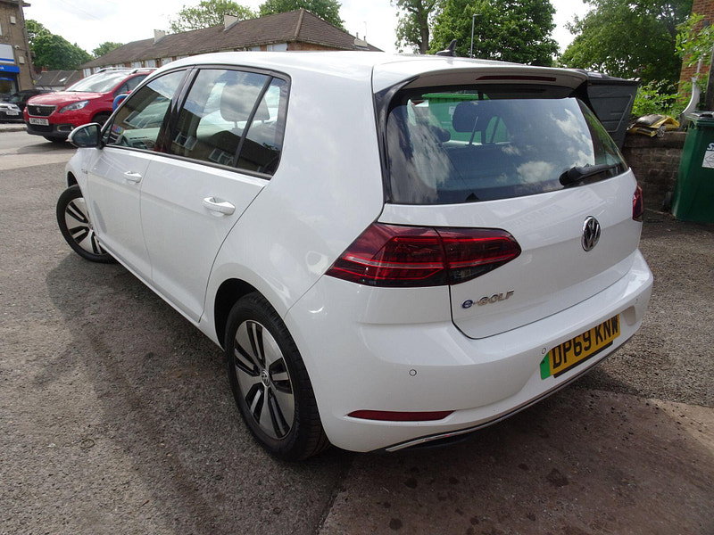 Volkswagen e-Golf 35.8kWh e-Golf Auto 5dr 5dr Automatic 2026
